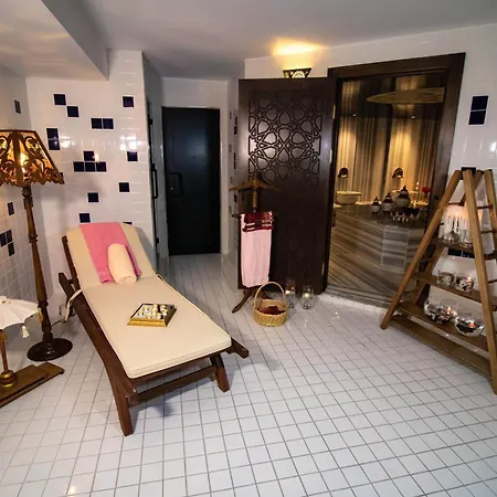 Tilya Hotel